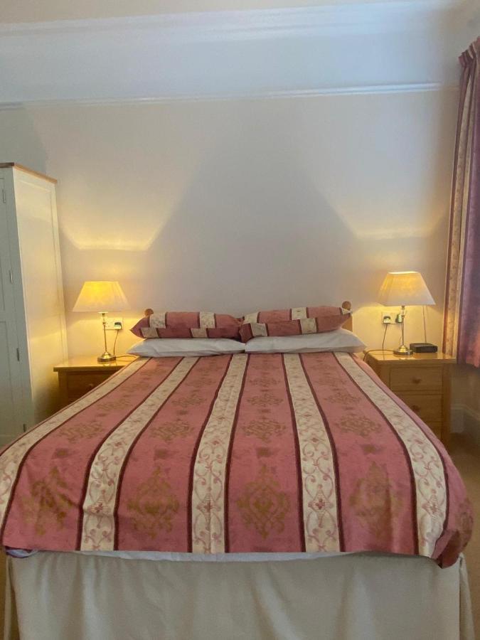 Landguard Lodge Guest House Shipley  Ngoại thất bức ảnh