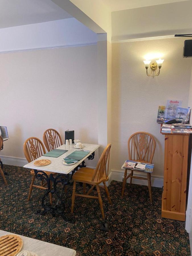 Landguard Lodge Guest House Shipley  Ngoại thất bức ảnh