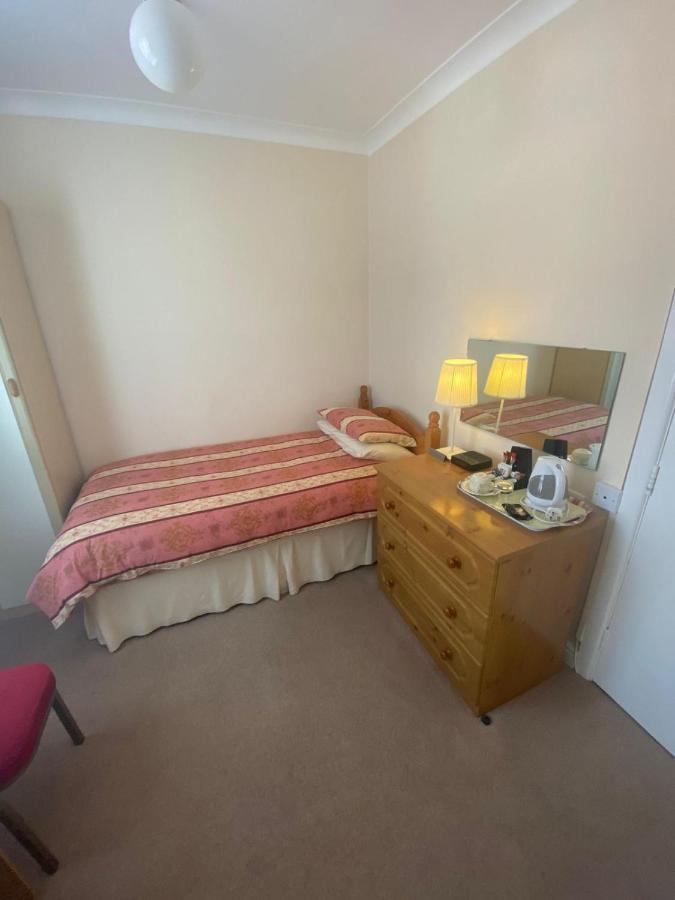 Landguard Lodge Guest House Shipley  Phòng bức ảnh