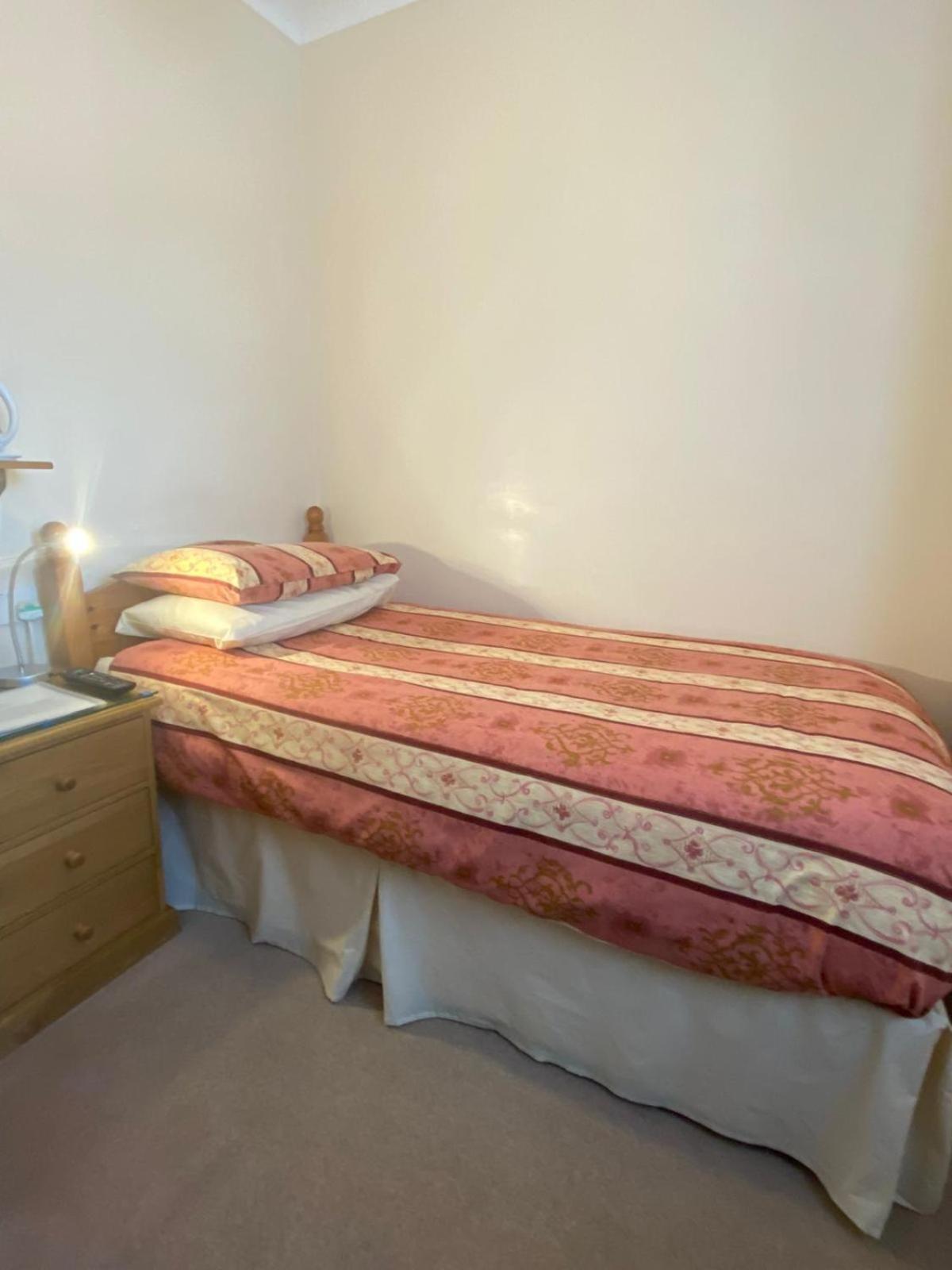 Landguard Lodge Guest House Shipley  Phòng bức ảnh