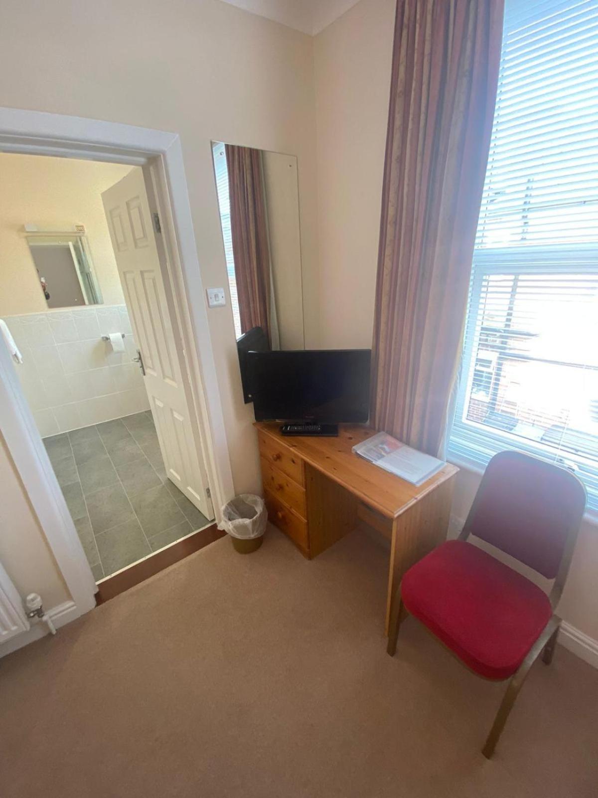 Landguard Lodge Guest House Shipley  Phòng bức ảnh