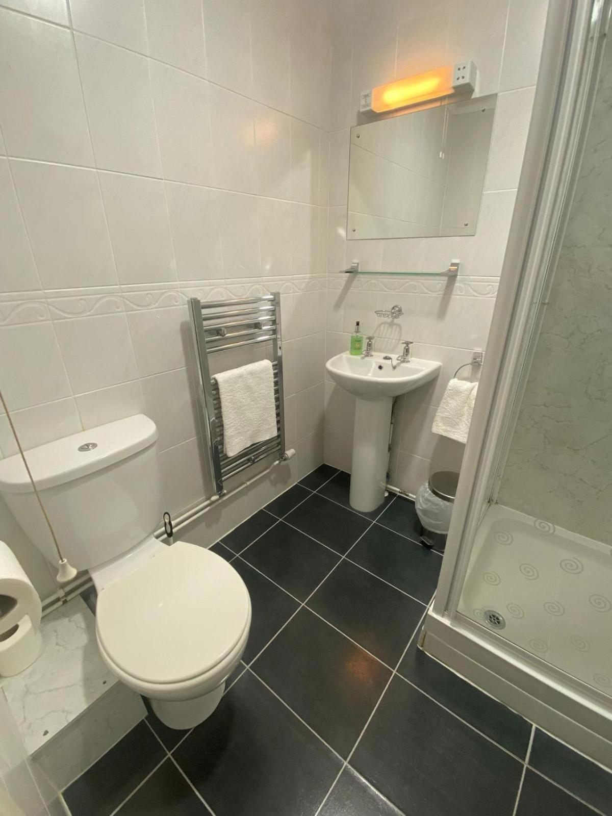 Landguard Lodge Guest House Shipley  Phòng bức ảnh